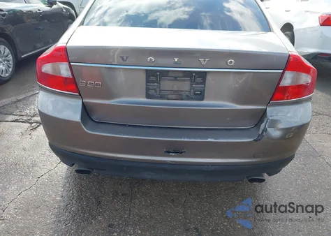 2011 Volvo S80 3.2 z USA, uszkodzony, nr VIN YV1952AS8B1144777